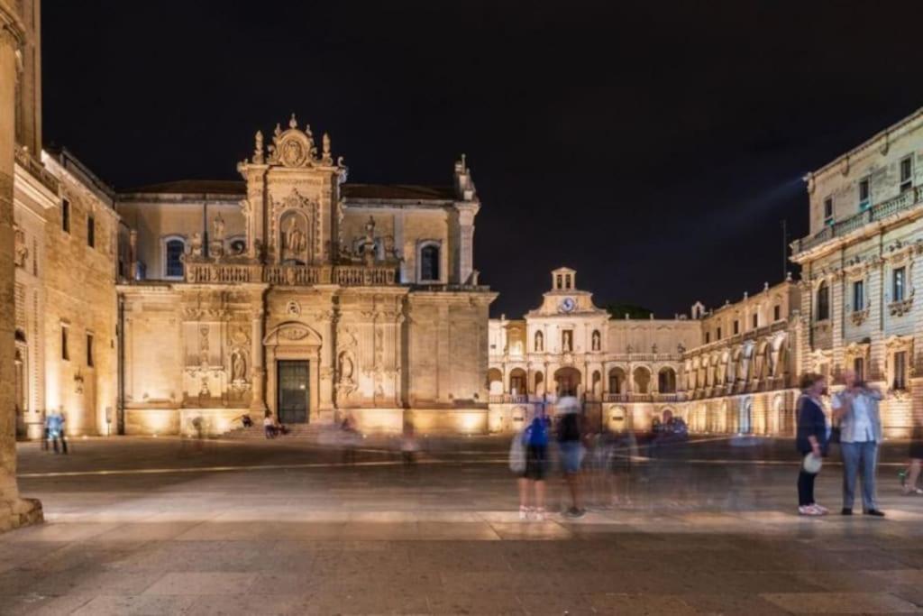 Casa Vacanze De Mari Lecce Exterior foto